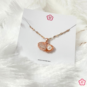 Pearl in a Shell Rose Gold Pendant Necklace
