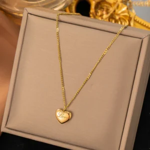 Heart Themed Pendant 1