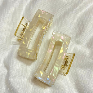 Milky Pearl Rectangle Korean Claw