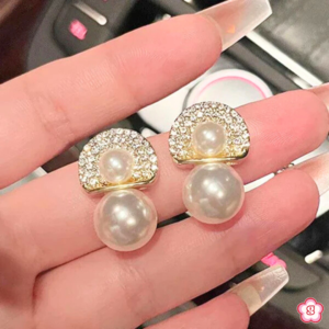 dome pearl studs