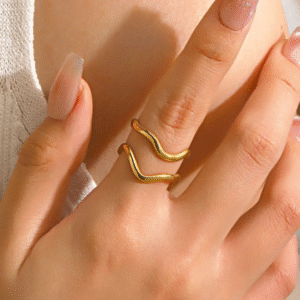 Hollow Wavy Anti tarnish Ring