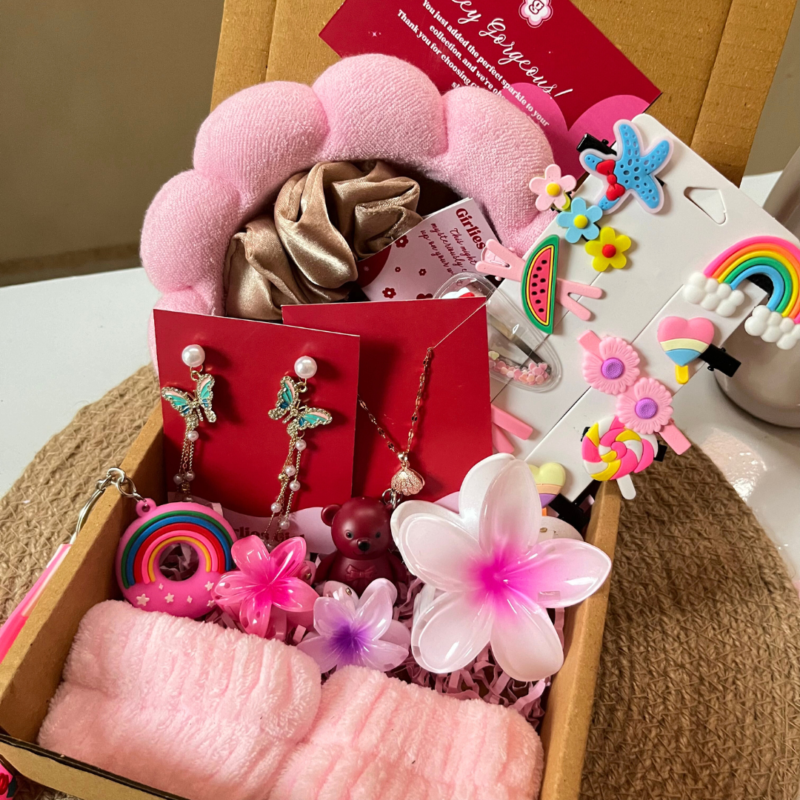 That Girl Aesthetic Hamper for Girls