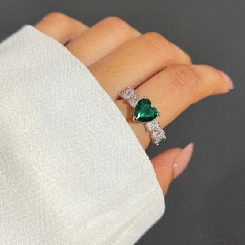 Green Heart Korean Ring