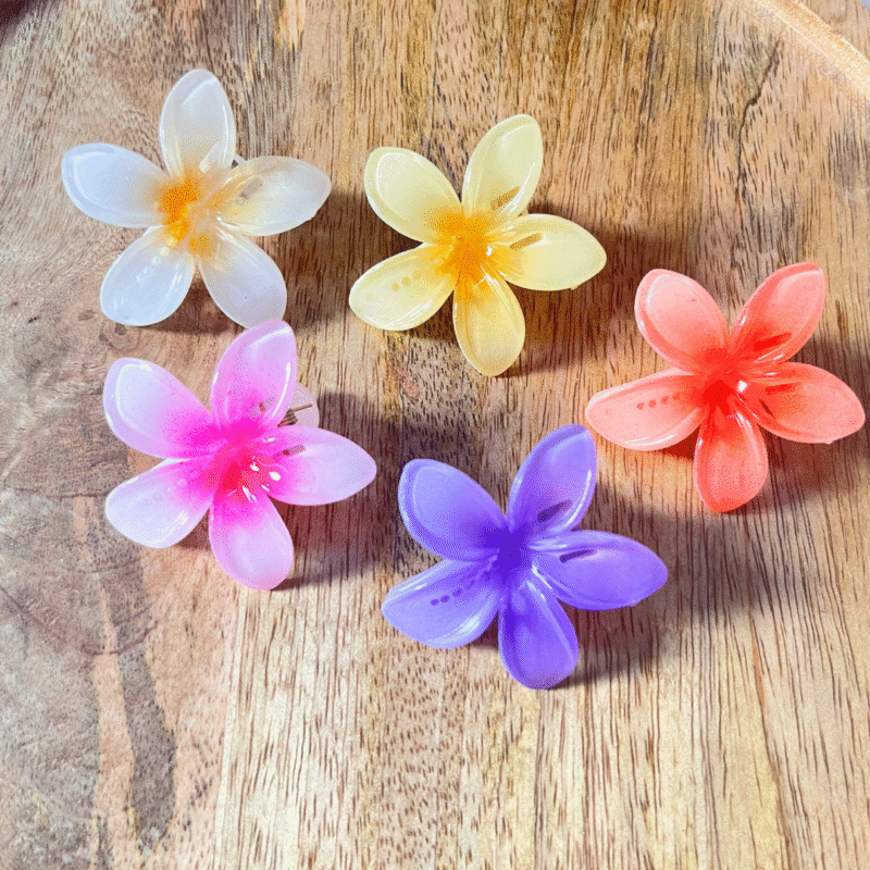 Blossom Medium Floral Claw Clips