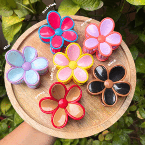 Bold Petal Flower Claws