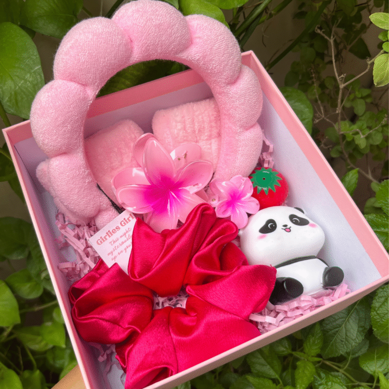 Sweet Panda Pink Hamper