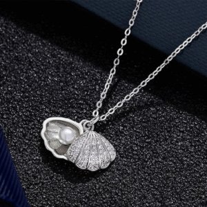 Silver Seashell Pendant Necklace with Pearl