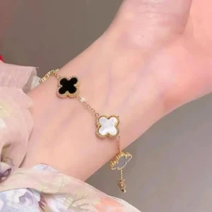 Reversible Anti Tarnish Clover Bracelet