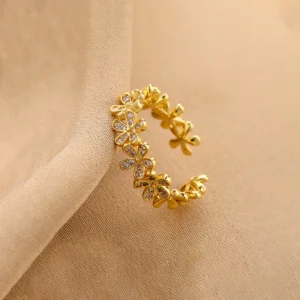 Princess Amara Daisy Ring Anti Tarnish Gold Plated