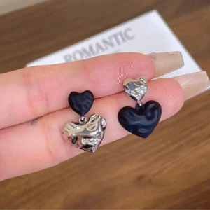 Midnight Heart Korean Earrings