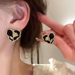 Midnight Rose Heart Earrings
