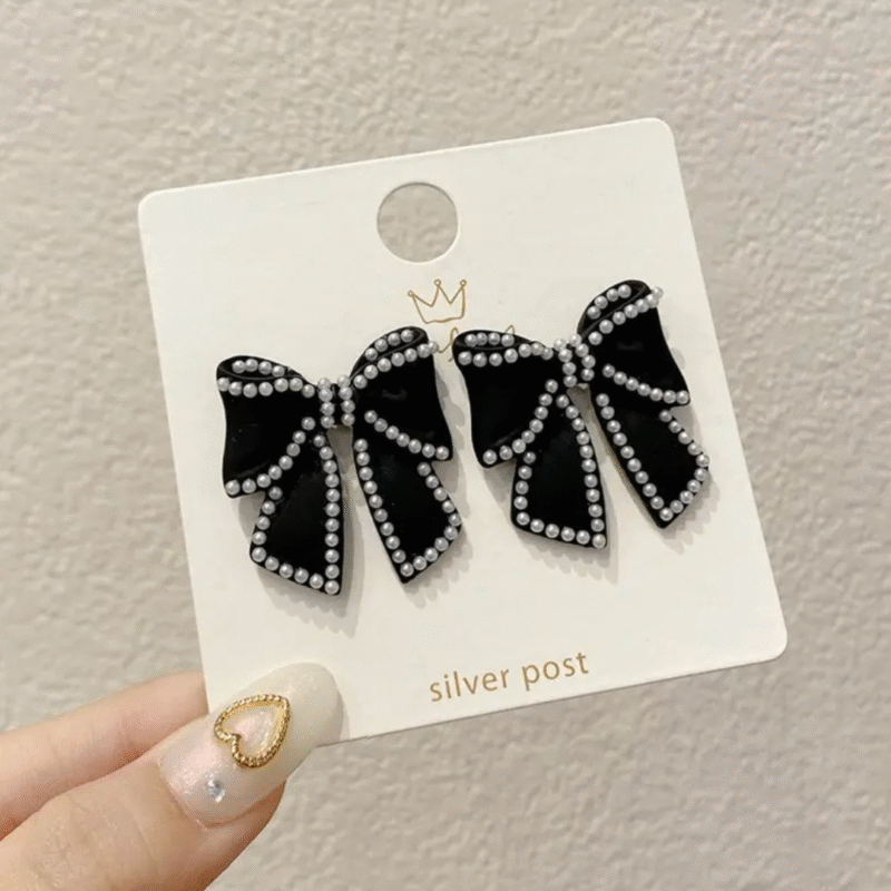 Midnight Bow Pearl Earrings